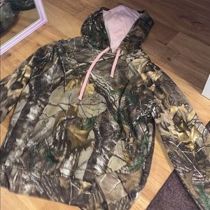 Camo hoodie with pink lining
